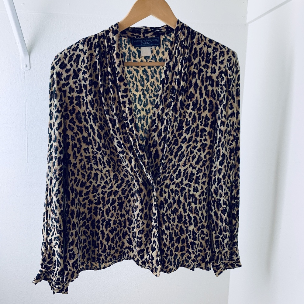 Peggy Bundy Leopard Print Blouse size Large